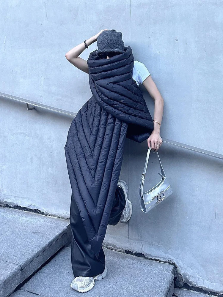 Schwarze asymmetrische Wickeljacke für Damen, ärmellos, Persönlichkeit, schick, übergroßer Schal-Stil, gepolsterte Gänsedaunen-Damenjacke