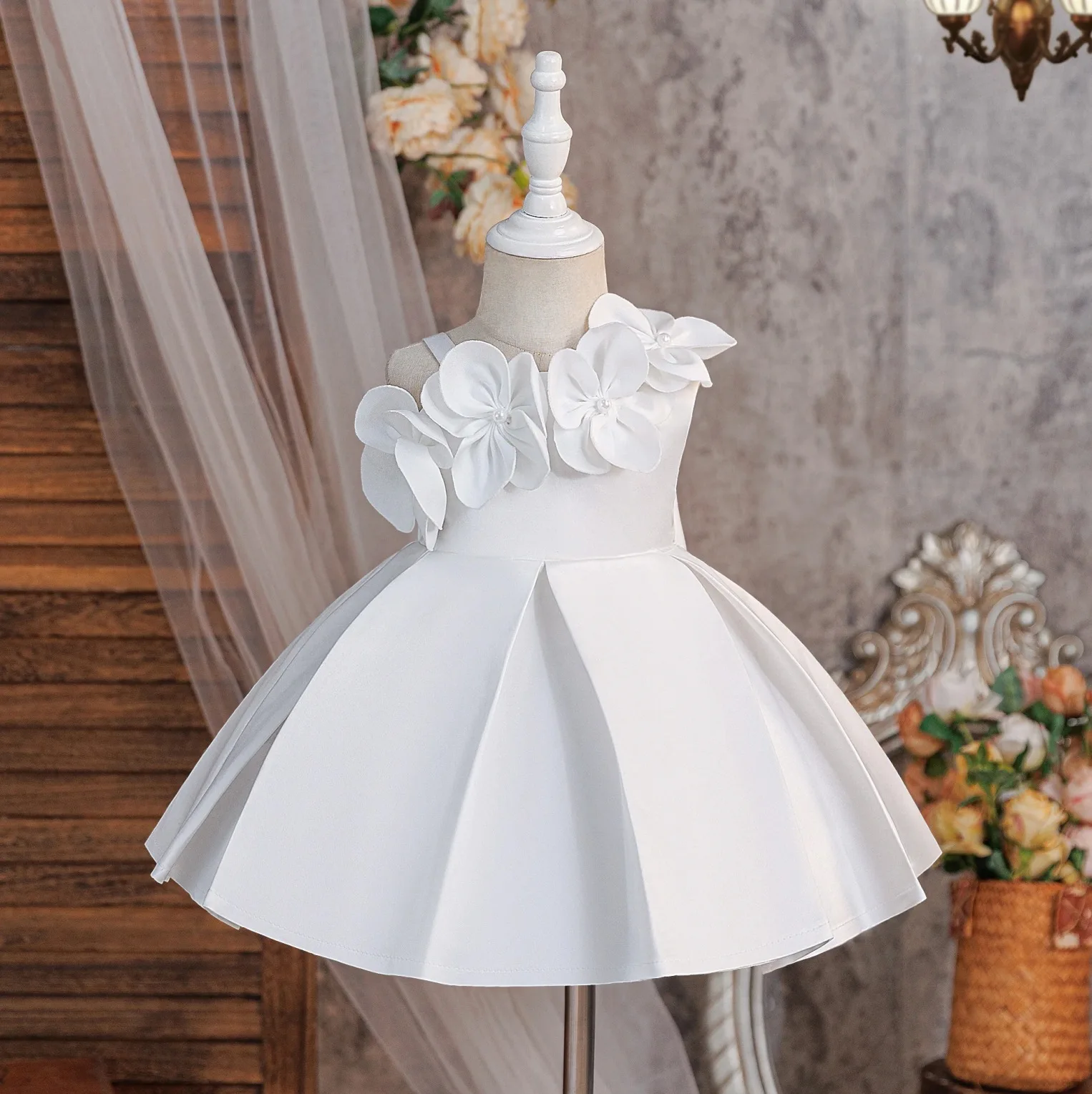 New Flower Girl Wedding White Princess Ball Gown Children Cute Bow Design Birthday Party Dress y1812