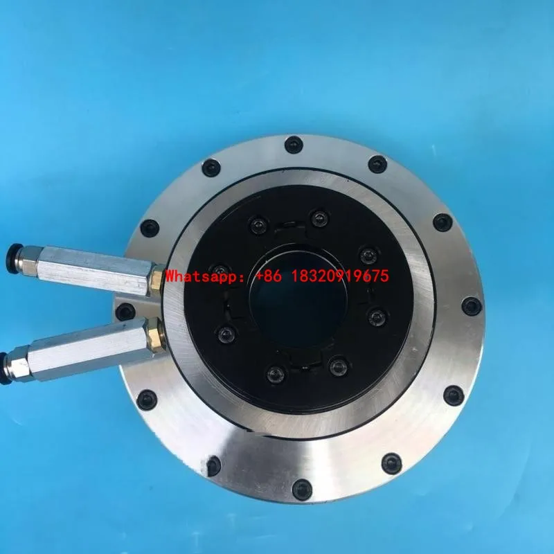 Cyclmotion JAR-32 Front-mounted pneumatic chuck, hollow rotary cylinder, and connecting sleeve for pneumatic/hydraulic chucks.