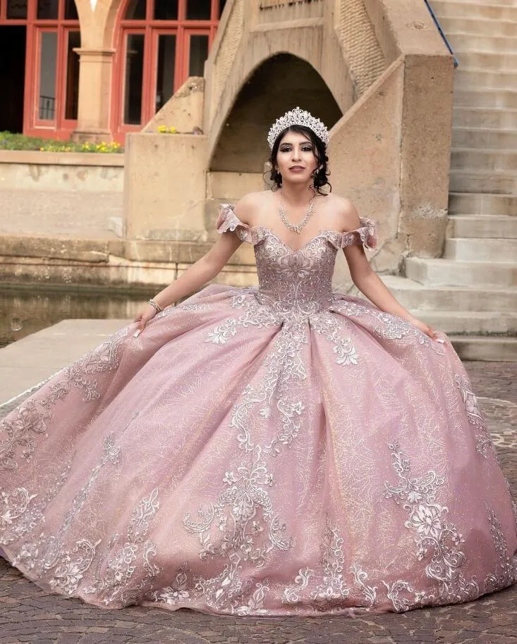 Vestidos de princesa rosa para quinceañera, corsé de encaje con apliques de hombros descubiertos, 15 quinceañeras, graduación dulce 16