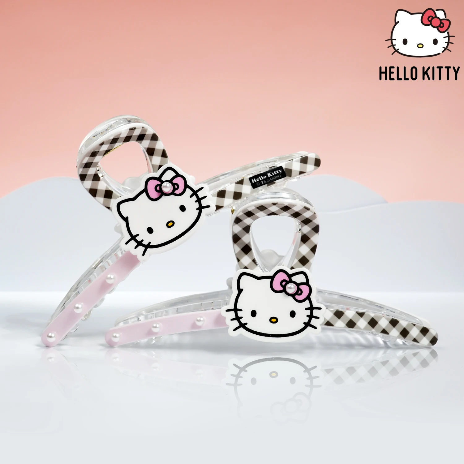 

Hello Kitty Plaid Hair Claw with Faux Pearl – Elegant Vintage Style Hair Clip, Chic & Feminine Hair Accessory
