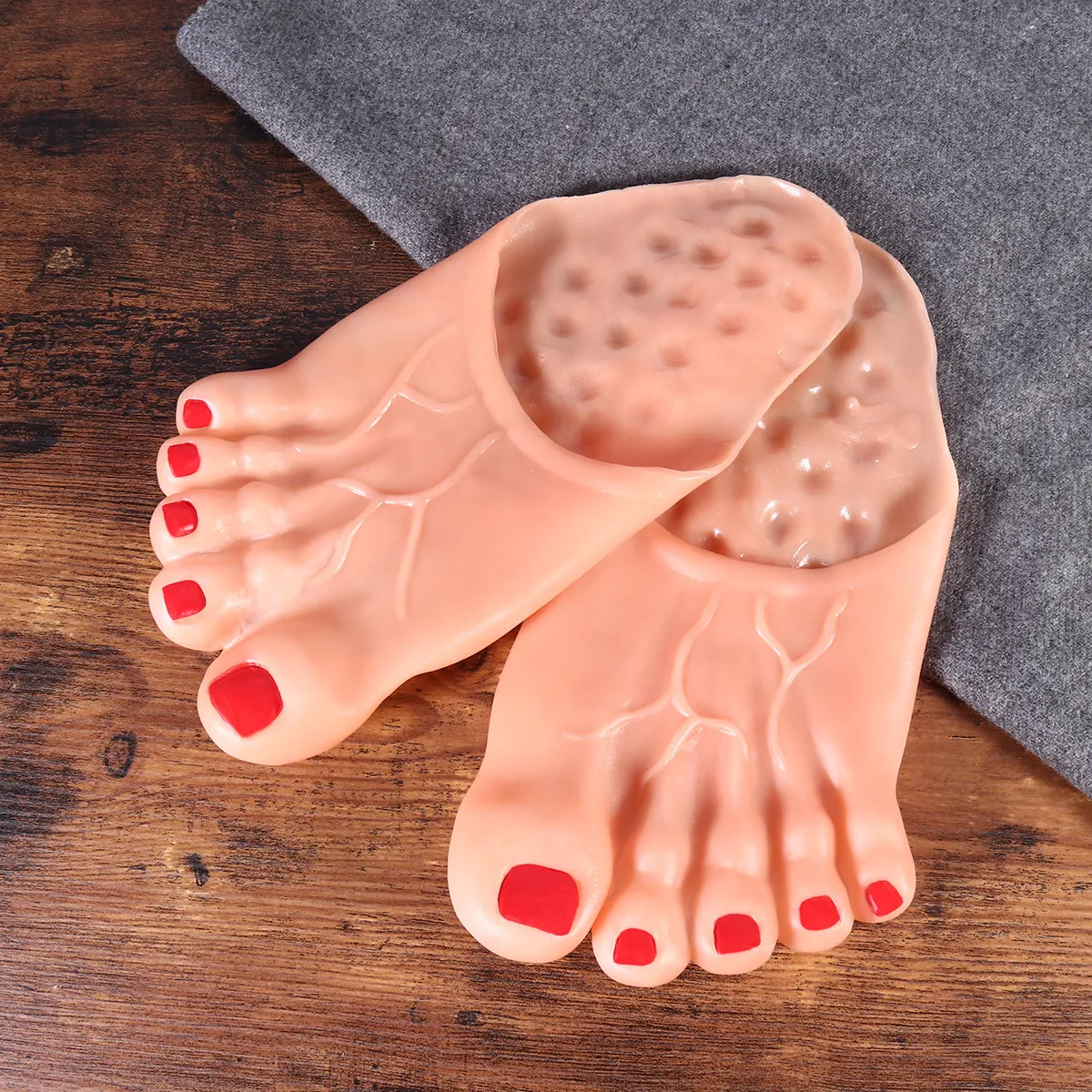 1Pair Giant Feet Slippers Halloween Party Props Scary Creative Design Fun Festive Atmosphere Costume Accessory Big Shoe Covers