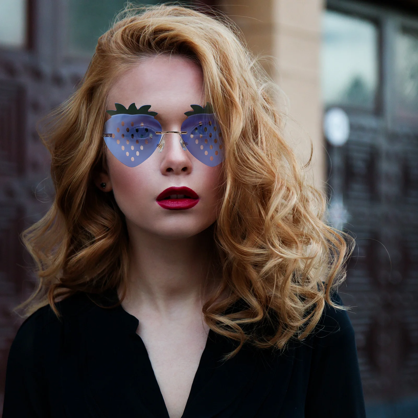 

1 Pair Strawberry Glasses Rimless Sunglasses For Summer Travel Party Photo Props Frameless Eyewear Beach Disco Glasses