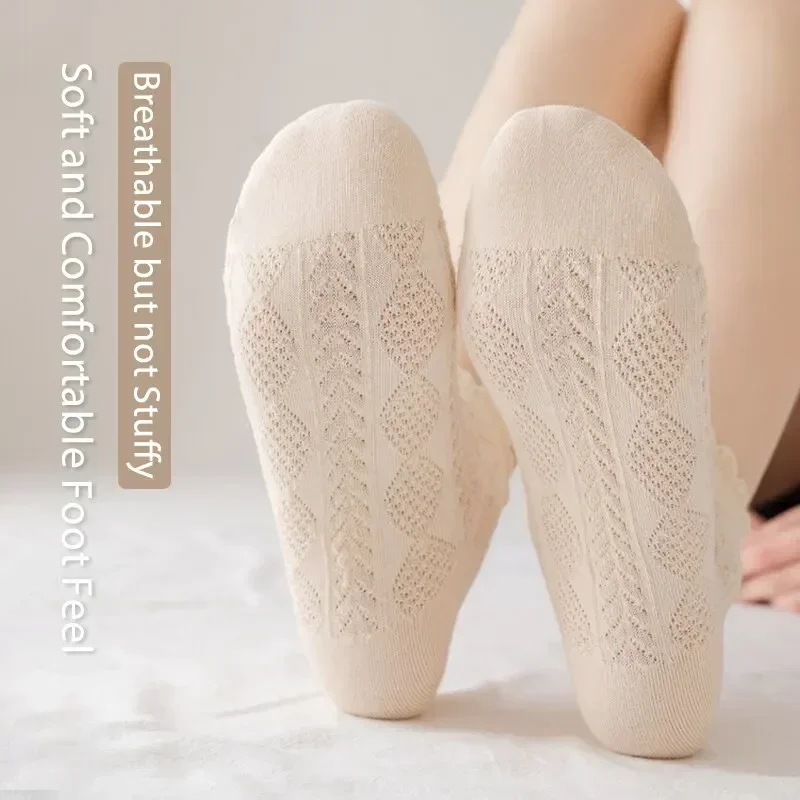 Chaussettes en coton monochromatique nickel é fin pour femmes, chaussettes mignonnes douces simples, bord d'oreille en bois confortable, vêtements de mode Lolita, été, nouveau, 2024