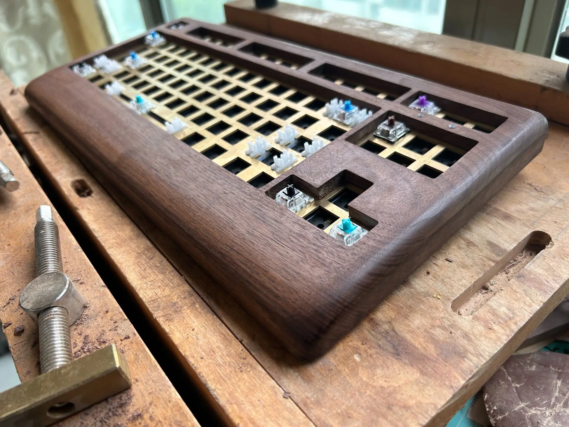 Black Walnut Wood RGB 87 Keyboard 3mode Wired Bluetooth 2.4g Wooden Keyboard Copper Positioning Plate Wireless Game Keyboard