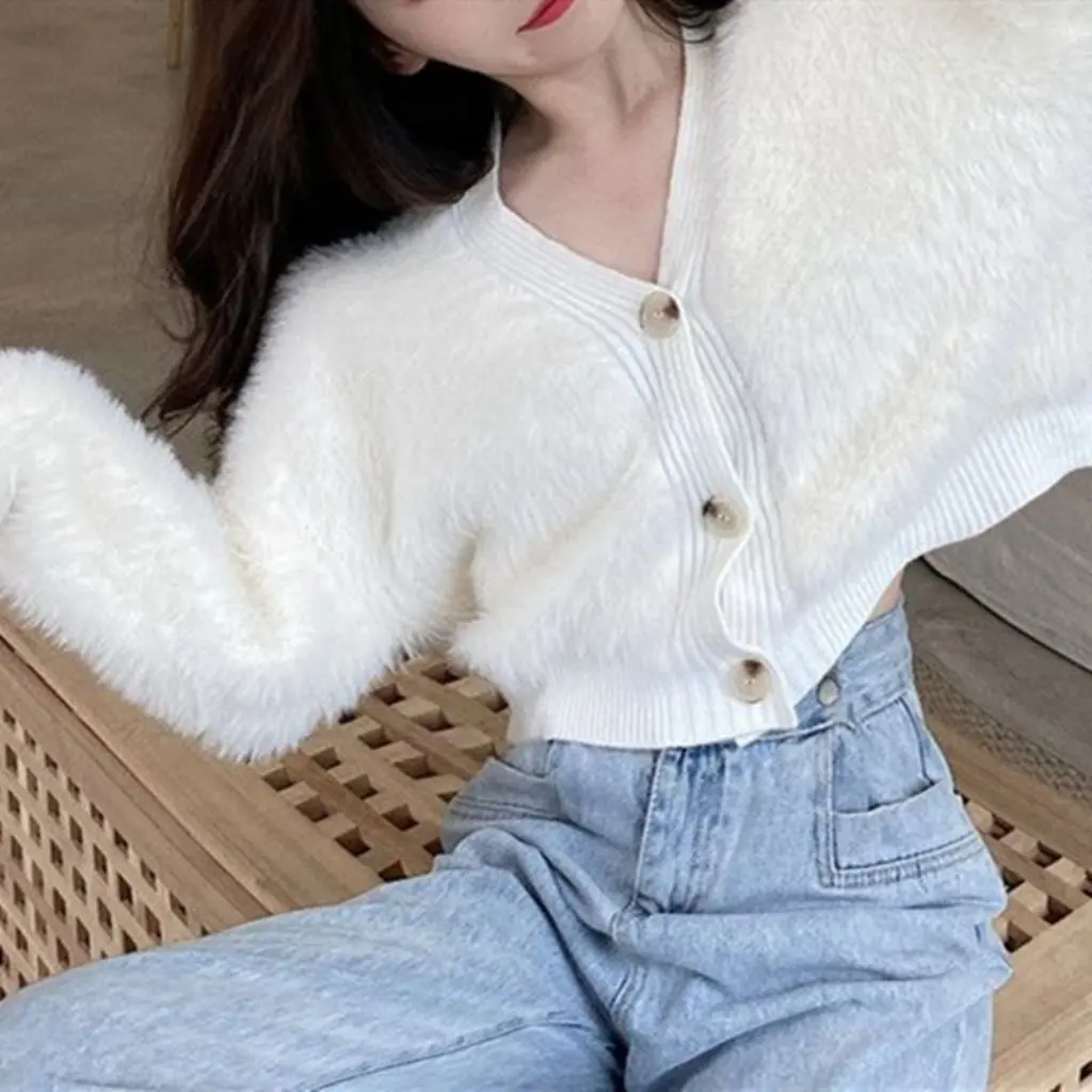 

Women's Korean Style V-Neck Splicing Knitwear Plush Loose Short Single-Breasted Long-Sleeved Top for Spring Autumn Winter