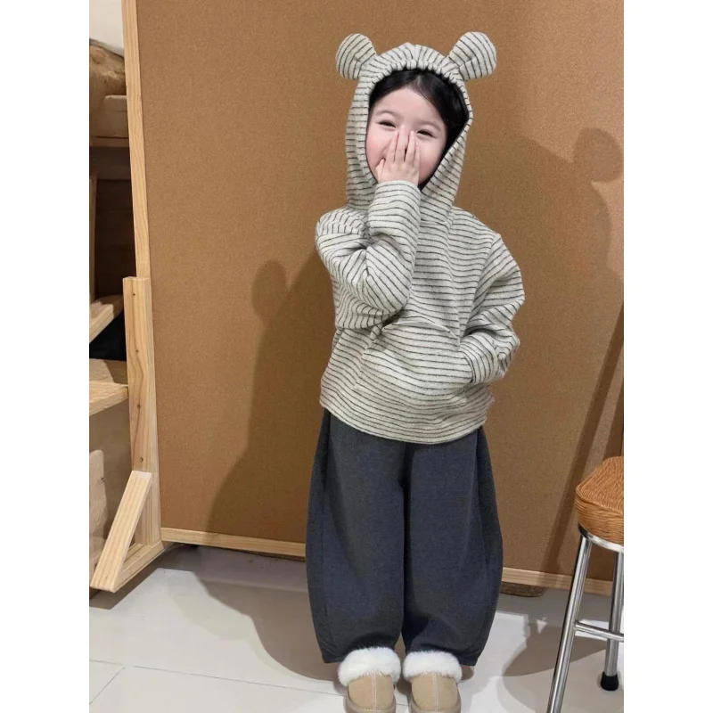 

Children's Late Autumn Thick Set25New Patterned Sweatshirt and Casual Scythe Pants Two-Piece Set for Toddlers and Young Children