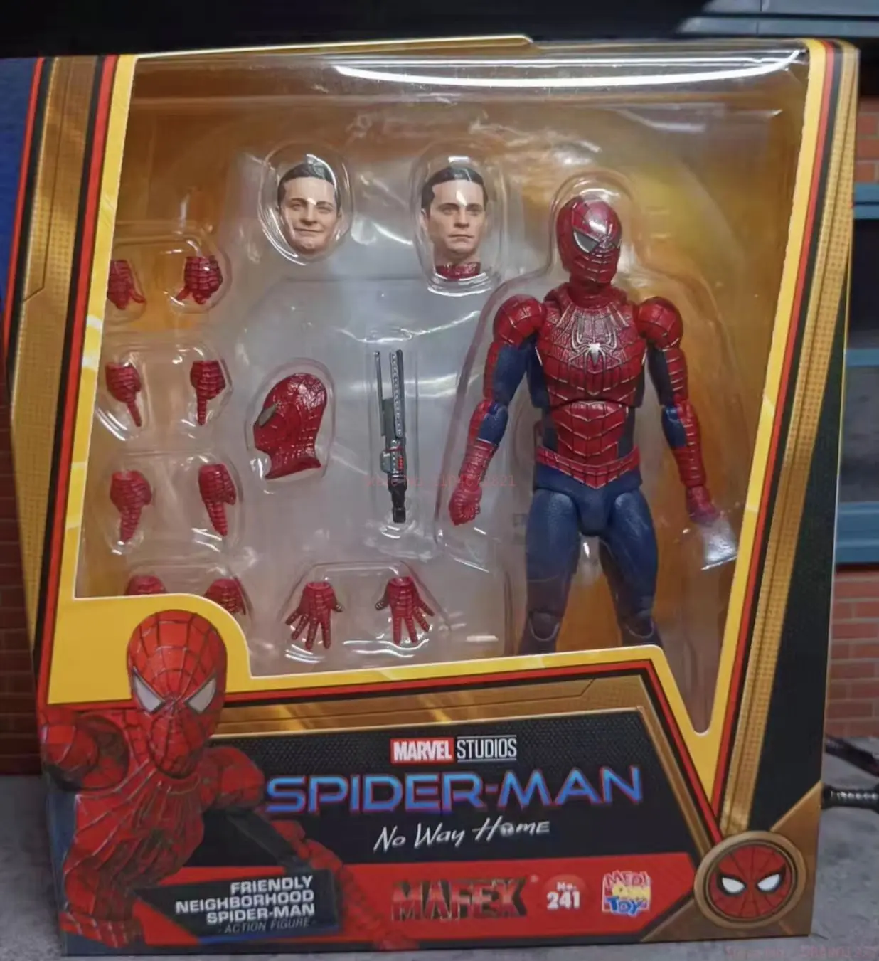 2025 لعبة Medicon Mafex 241 Tobey Maguire الرجل العنكبوت لا طريقة صديقة للمنزل مارفل عمل الشكل تحصيل هدية الهالوين