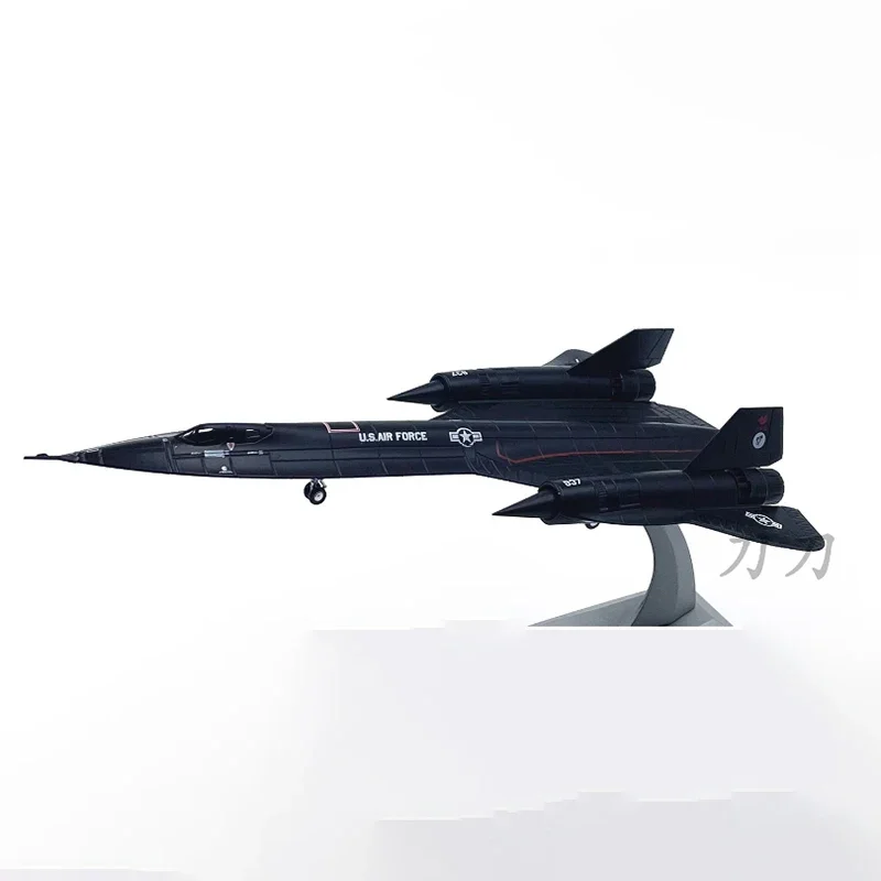 Diecast 1:144 Scale American SR-71 Blackbird Supersonic Alloy Finished Aircraft Simulation Model Static Decoration Souvenir Gift