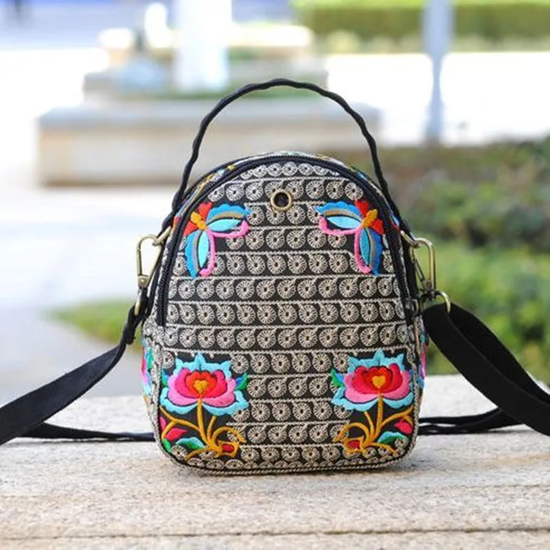 Retro Women Shoulder Bag Multi Floral Embroidery Bohemia Ethnic Style Retro Coin Purse Handbags Canvas Small Messenger Bag