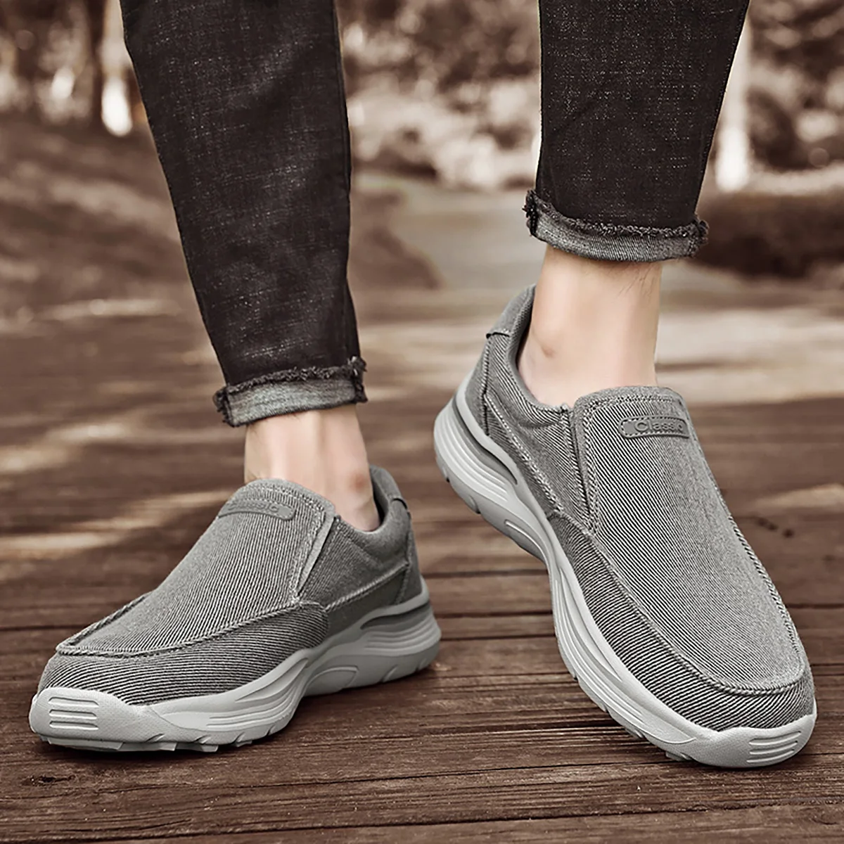 Men Loafers Casual Shoes Men Sneakers Comfortable Retro Canvas Breathable Outdoor Male Walking Casual Footwear Men Shoes