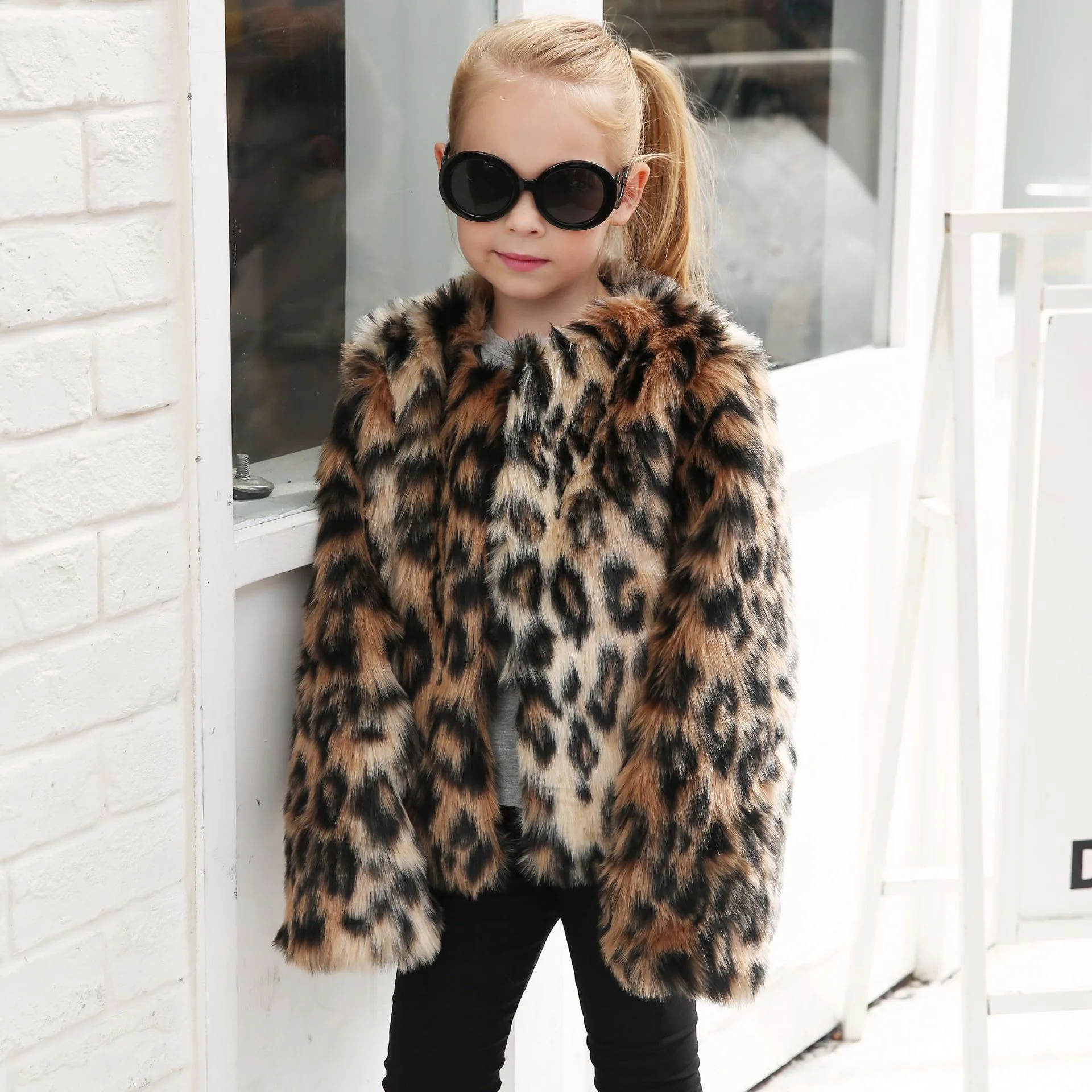 

Girls Coat 2025 Autumn and Winter New Children's Clothing Korean Style Girl Baby Fashion Thickened Warm Leopard Fur Coat