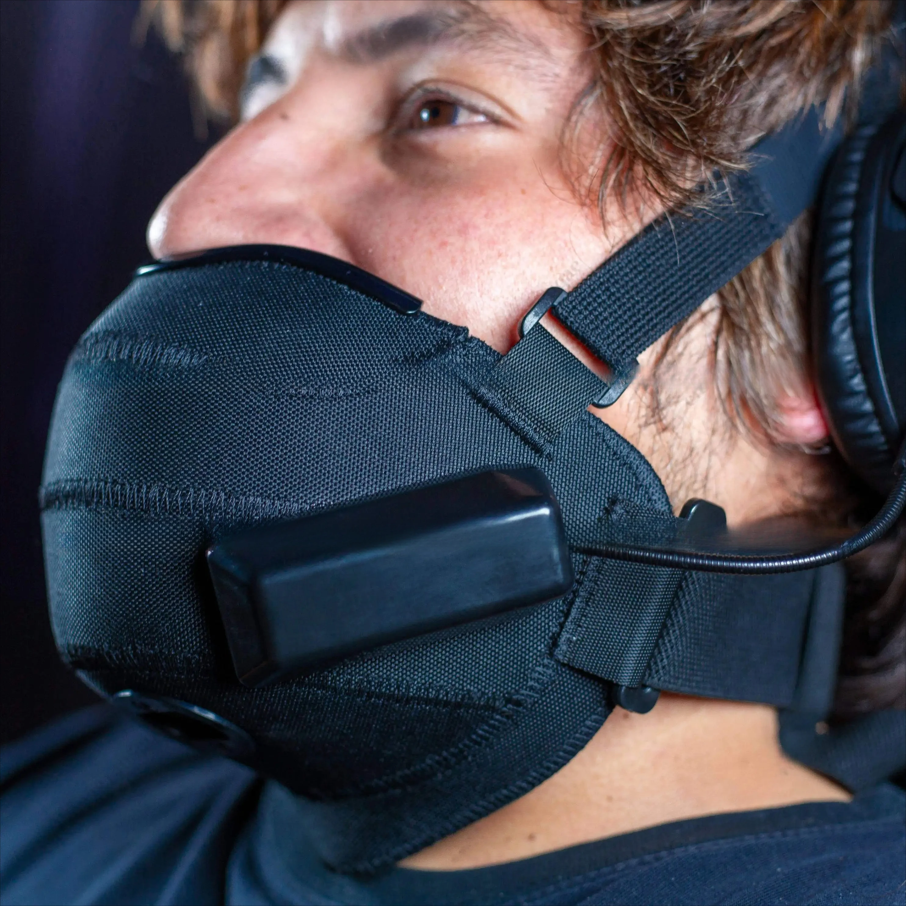 CS with Microphone Headset Game E-sports Live Broadcast Sound Insulation Noise Reduction Live Streaming Host Mask  Radio Headset