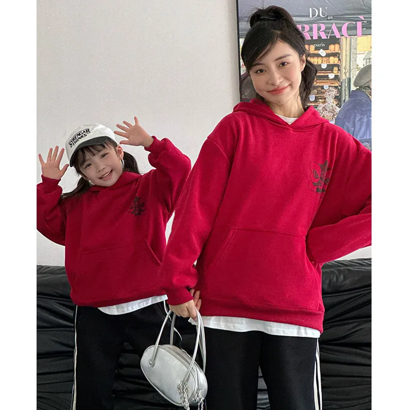 

Parents and Children Thick Hoodies for The Whole Family Red Clothes New Year Winter Dad Mom Son Daughter Warm Hooded Sweatshirts