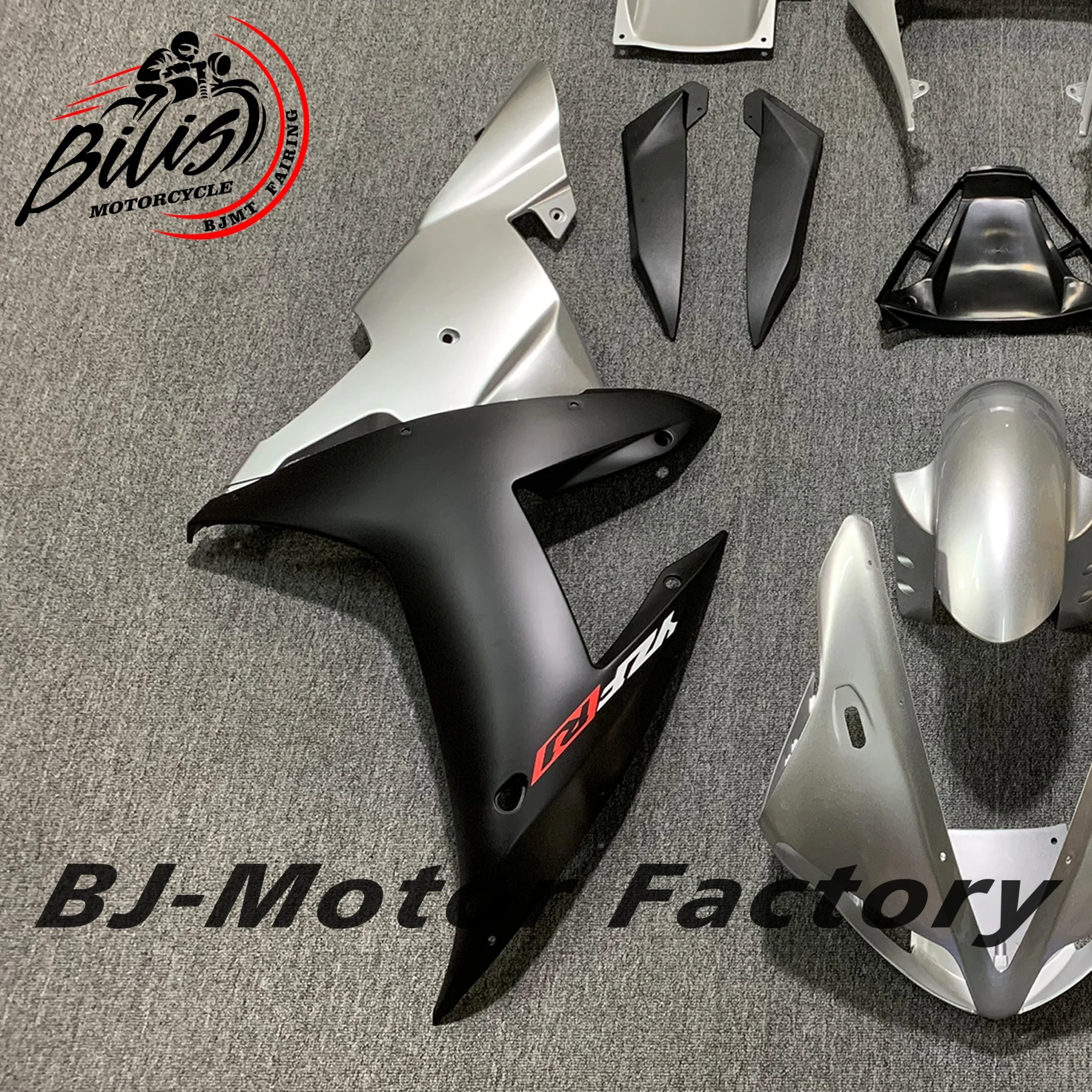 انسيابية YZFR1 2003 YZF R1 هيكل السيارة 02 لياماها YZFR1 هيكل السيارة 2002 - 2003 فضي