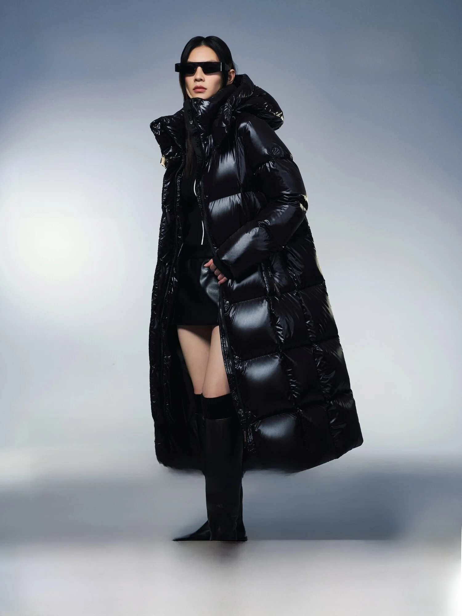 

Bosideng New Women's Long Over-Knee down Jacket High Fluffy 90 Goose down Puffer Coat Warm Tech Heat Storage Nylon Fabric