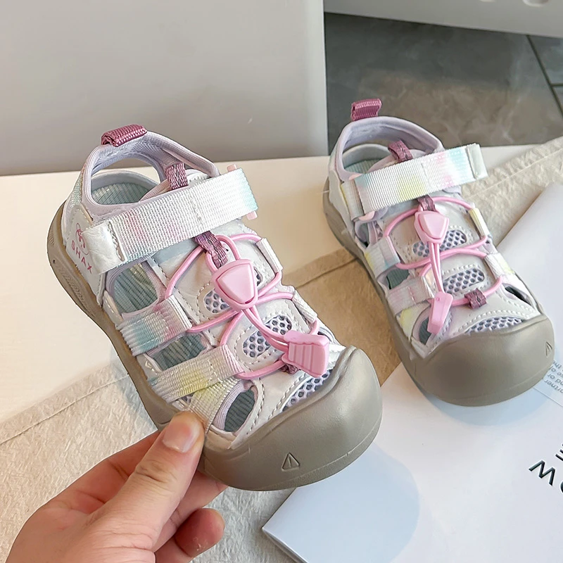 Kids Closed Toe Outdoor Sandals Soft Non-slip Sole Breathable Mesh Upper Adjustable Strap Lightweight for Hiking & Daily Play