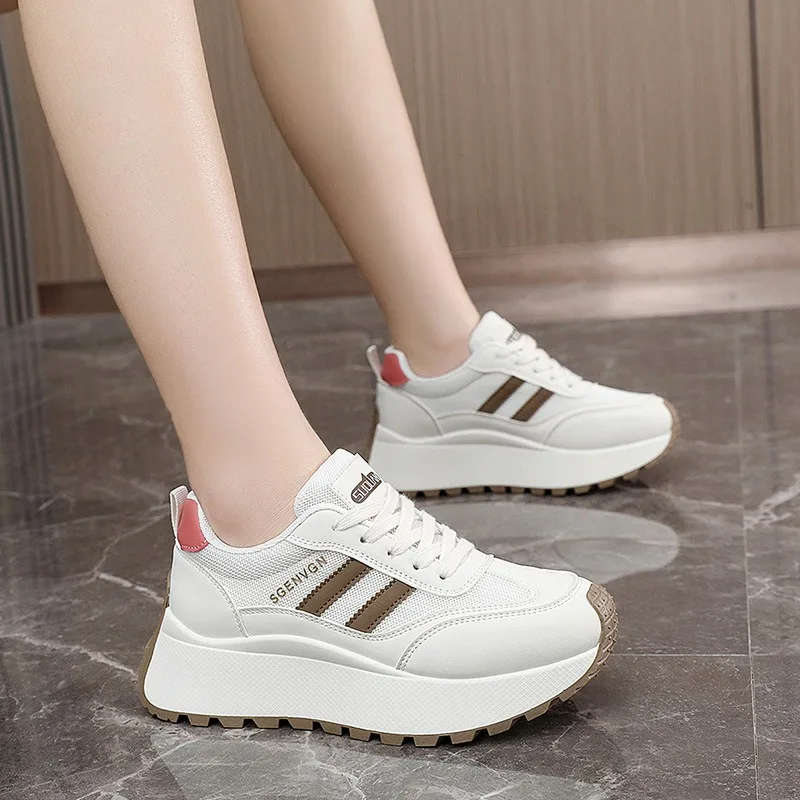Baskets pour femmes maille chaussures décontractées respirantes chaussures de Tennis de mode chaussures à plate-forme augmentant la hauteur pour les femmes 2025 nouvelles chaussures de Sport