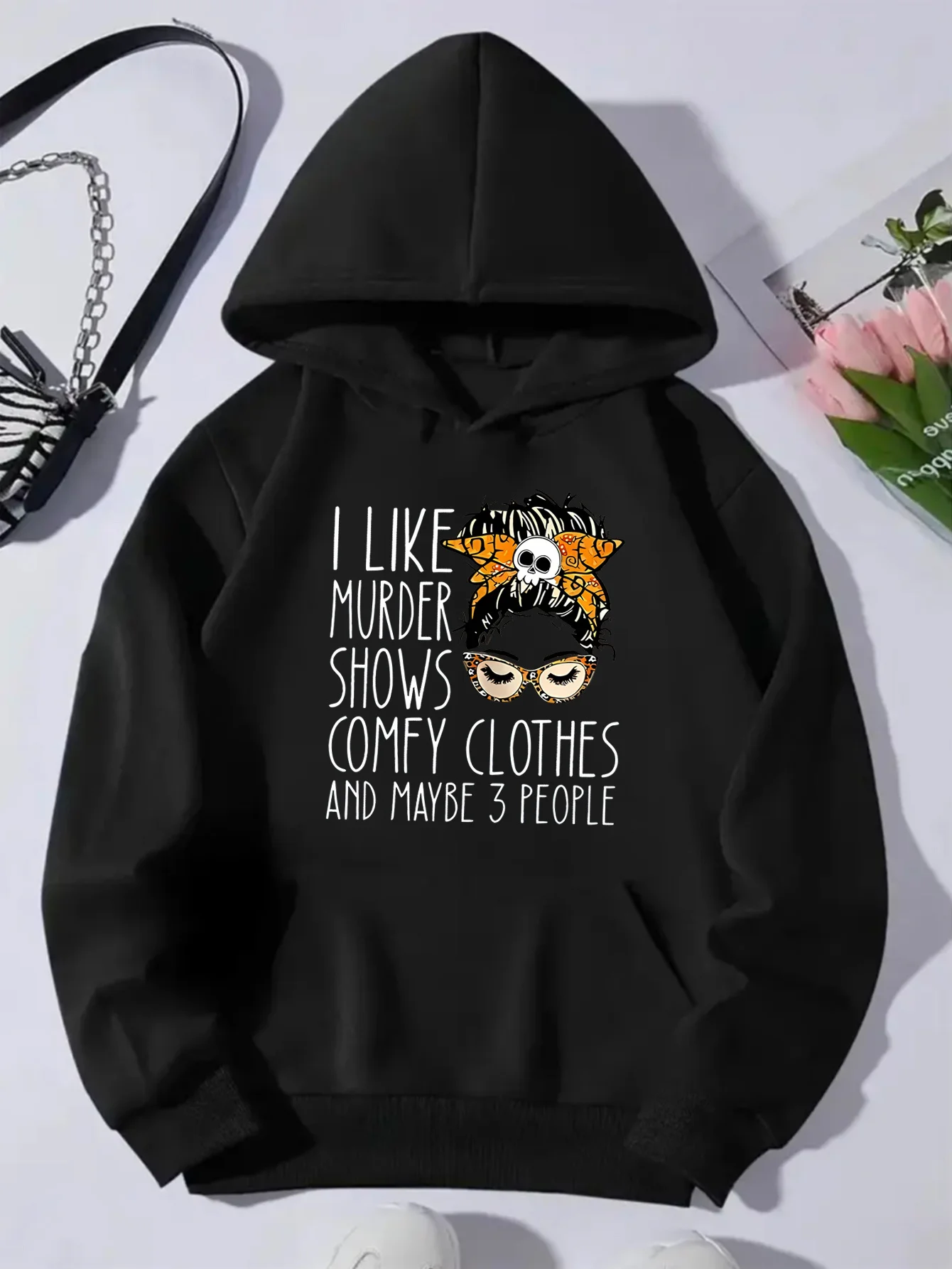 سترة بقلنسوة منقوشة للسيدات "I LIKE MURDER SHOWS"، مريحة بأكمام طويلة، نمط الشارع، جيب الكنغر العصري #1