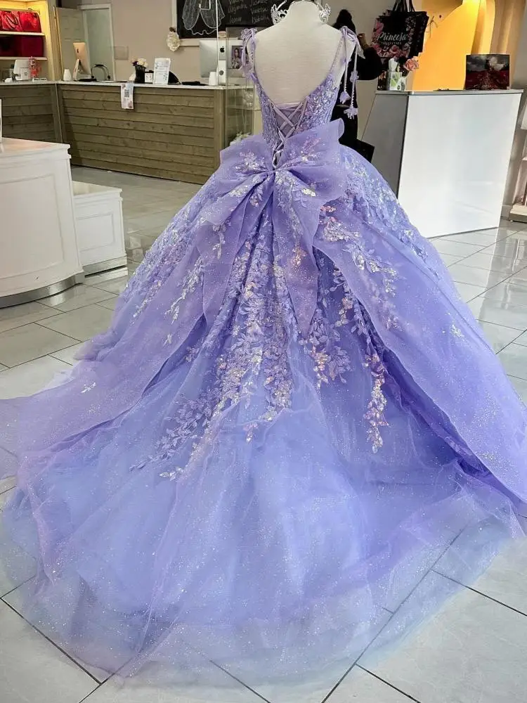 

Real Picture Luxury Lavender Sweet 15 Quinceanera Ball Gown V Neck Sequined Applique Bow Women Birthday Party Prom Dress 16 Girl