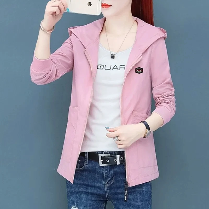 

2023 New Spring Autumn Trench Coat Women Fashion Short Zipper Hooded Women Trench Overcoat Windbreaker Female Jacket Casual Tops