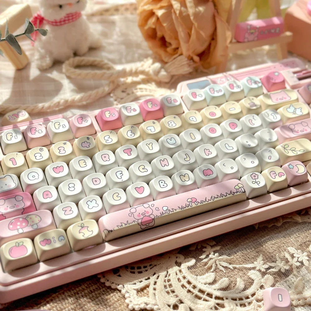 

Pig Forest Keycap Yellow White Roa Five-Sided Thermal Sublimation Pbt Customized Keycaps For Keyboard 123Keys Cute Pink Keycaps