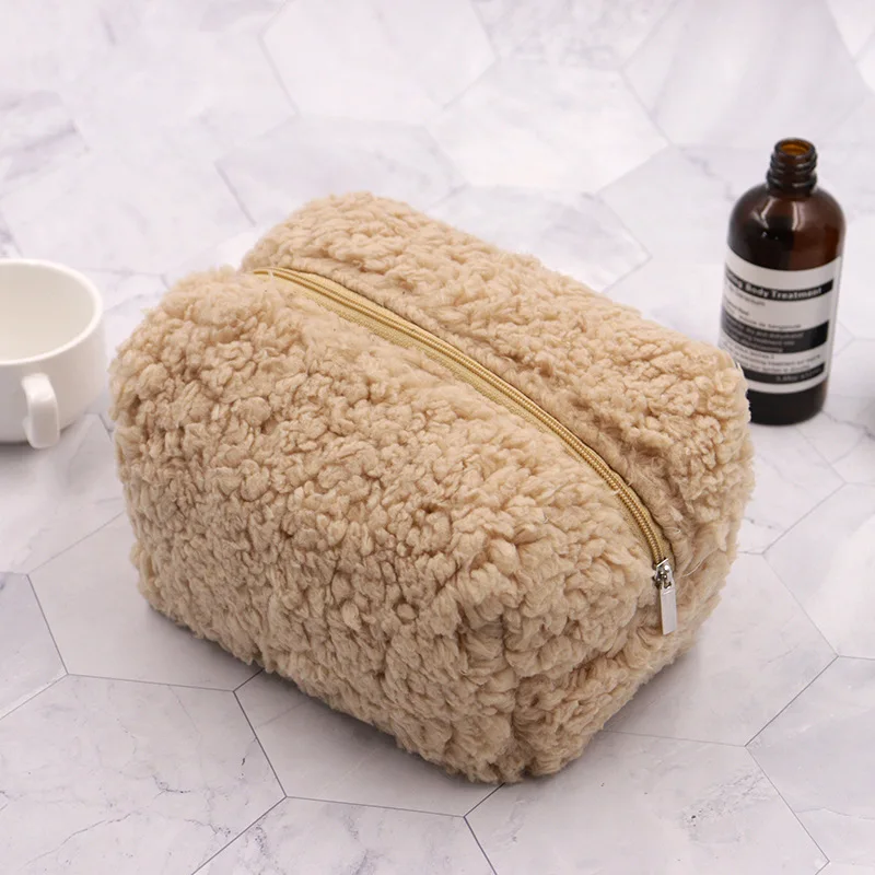 Lamb Plush Soft Toiletry Bag Solid Makeup Bag Women Portable Travel Skincare Zipper Handbags Storage Organizer Make Up Wash Bags