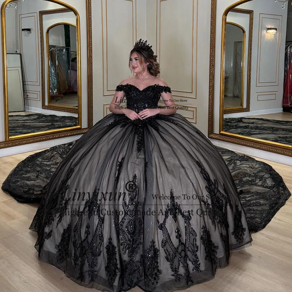 Abiti Quinceanera in cristallo scintillante con spalle scoperte Abito da ballo in tulle per la festa di compleanno della ragazza Abiti da gala dolci 16 personalizzati