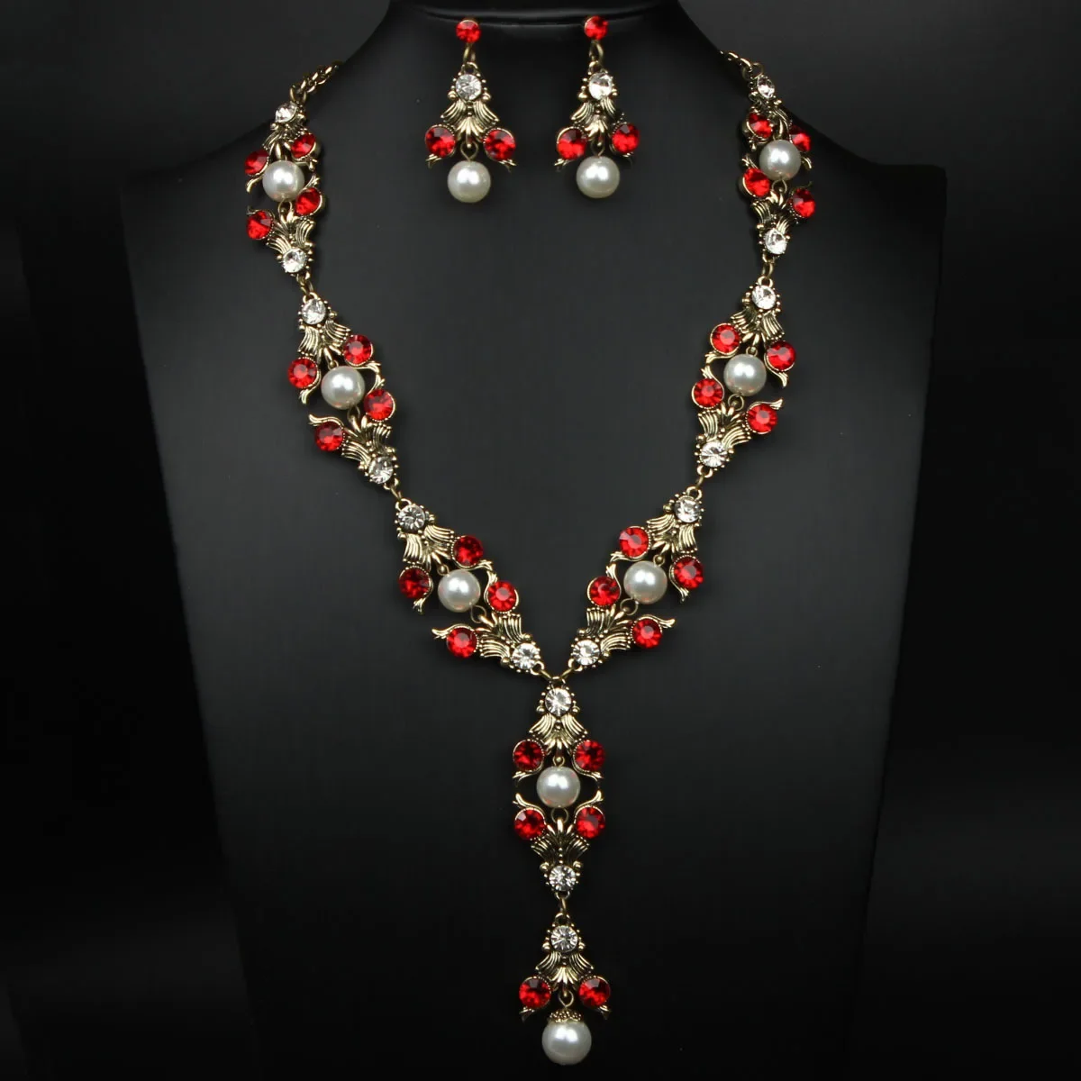 

Комплект украшений из Дубая: хрустальное ожерелье и серьги для женщин, инкрустированные стразами, эффектный чокер-колье, свадебные украшения, подарки