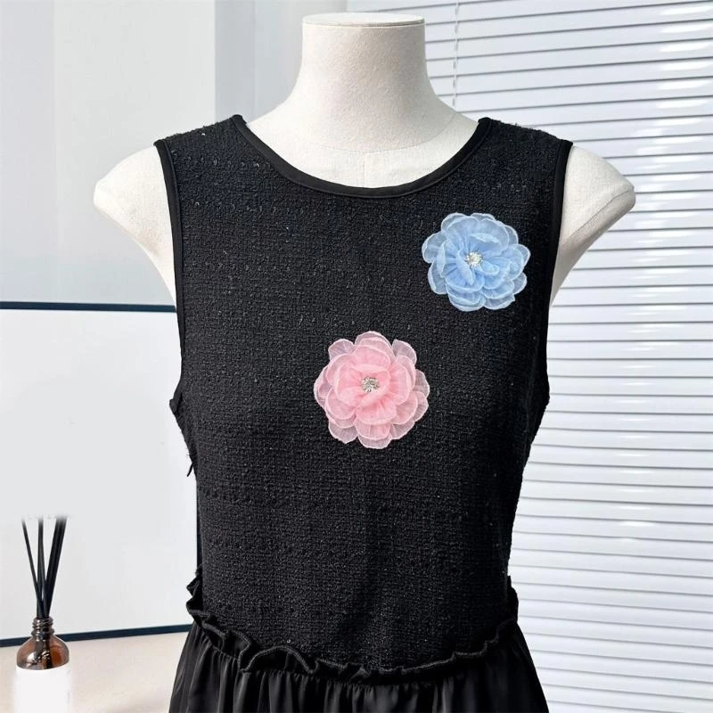 

R1WE Large Flower Brooches Light Weight Flower Brooch Ceremony Clothes Accessory Stylish Apparels Accessories