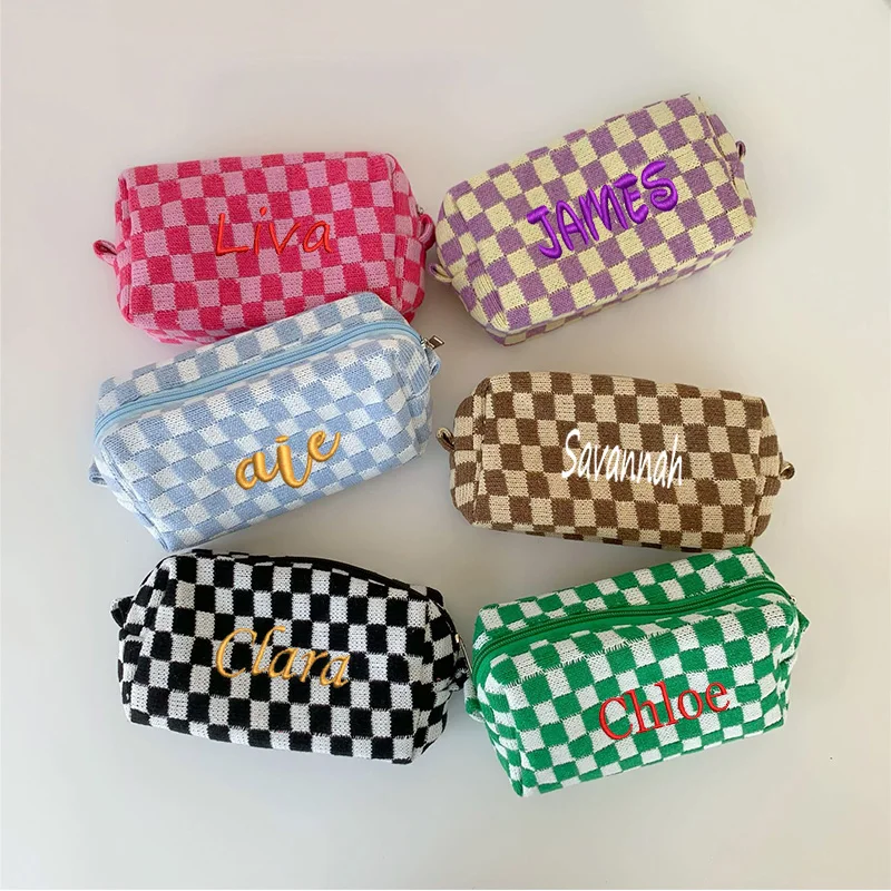 

Embroidered Name Chessboard Cosmetic Bag Large Capacity Knitting Storage Personalized Plaid Knitting Bag Traveling Makeup Bag