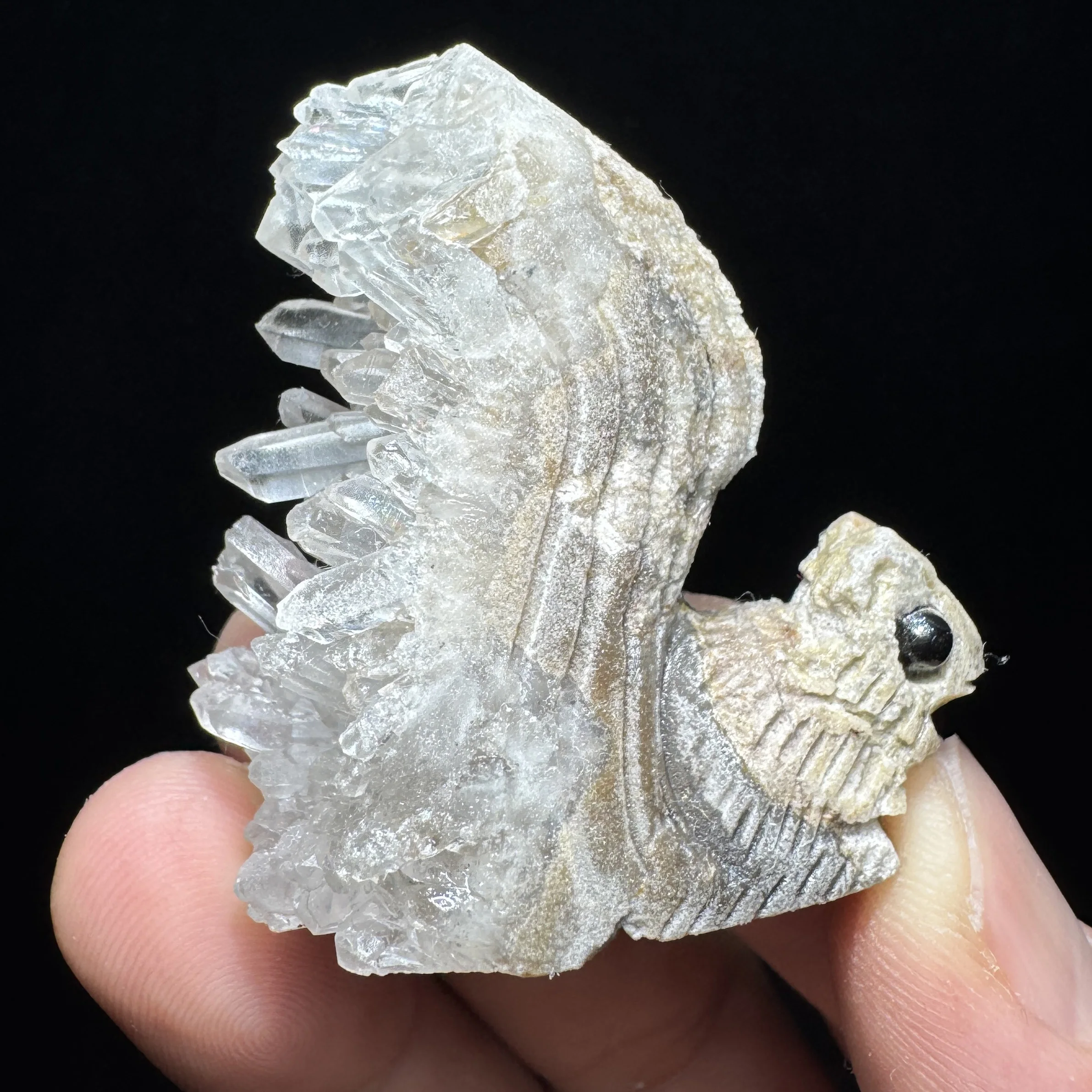 

Flaws Wholesale 3pcs Natural Unplished Hand Carved Clear Quartz Cluster Crystal Squirrel Statue Healing Stone Home Decor