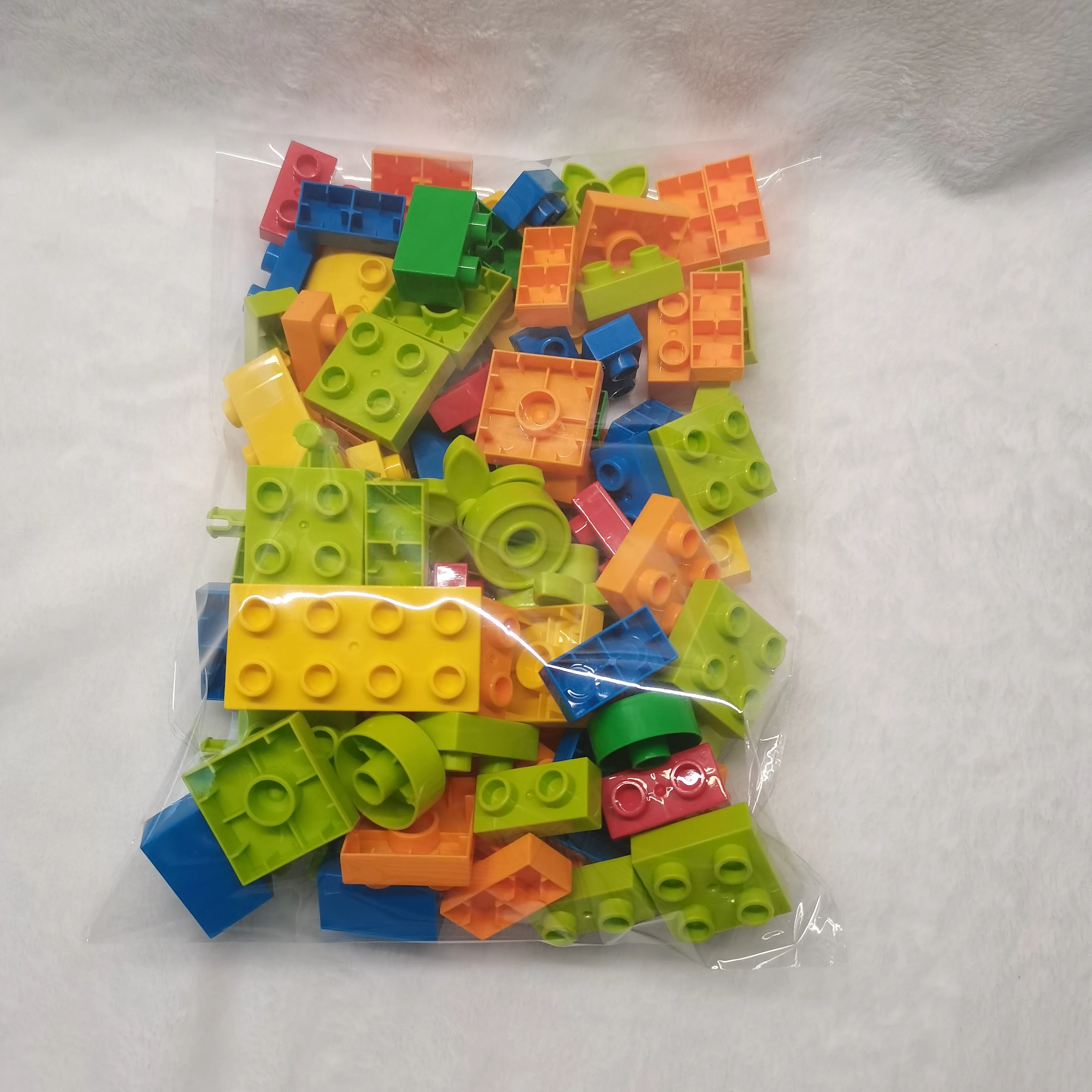 Juego de bloques de construcción creativos de 70/80 Uds., juguetes de ladrillos básicos clásicos coloridos para construcción de bebés, figuras de modelos a granel