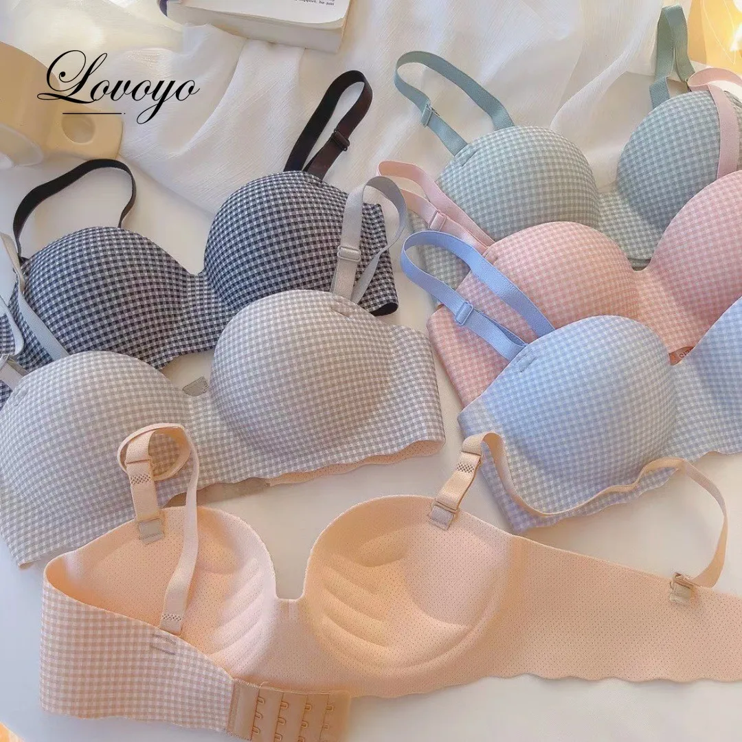 Ice Silk Bra French Bras for Women Simple Seamlessa One Piece Thick Push Cup Girls Gathering No Steel Rings Women\'s Underwear