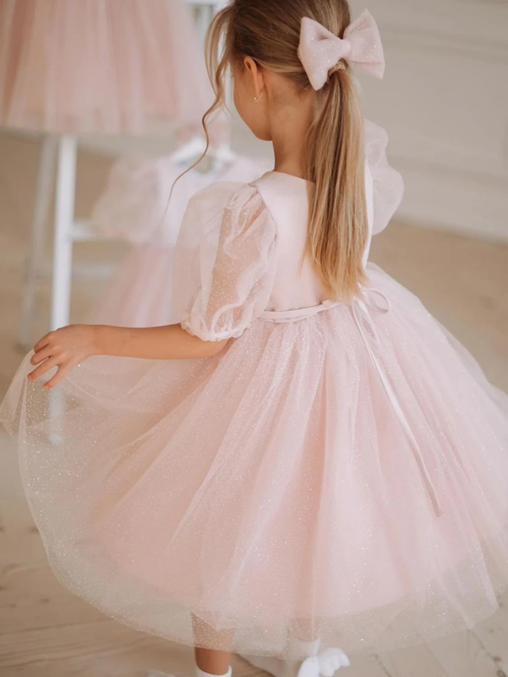 Glitter Simple A-line Tulle Girls Dresses Wedding Party Gown Pink O neck Puff Sleeve Kids Princess Gown Customized 2025