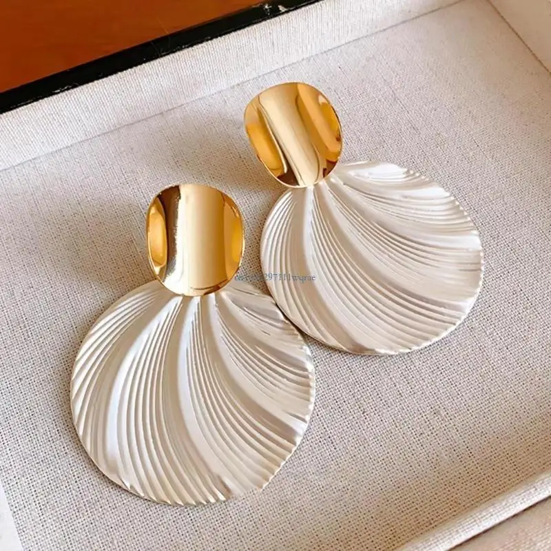 

Stylish Two Tone Metal Shell Shaped Drop Earrings for Women Party Wear Jewelry