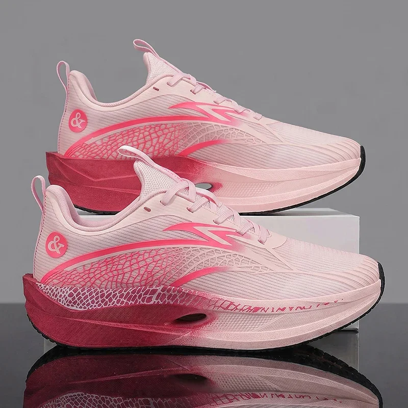 Unisex running shoes made of carbon fiber board, featuring marathon running, breathable, lightweight, and comfortable for women