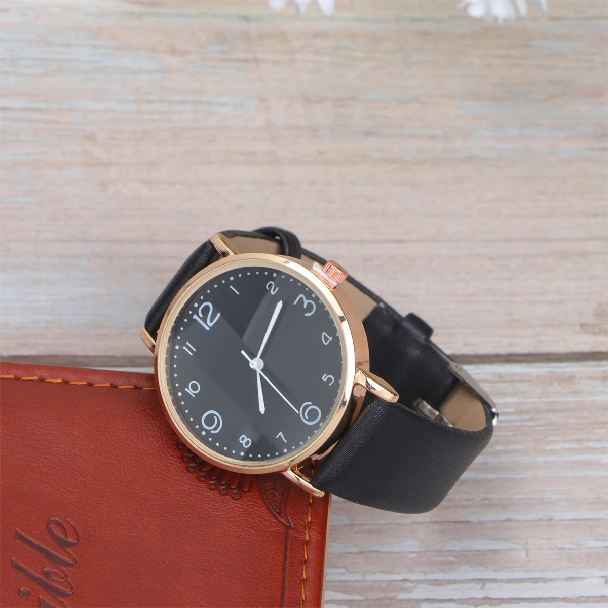 

Women Quartz Watch Lady Wristwatch Fashion Casual Digital Strap Christmas Gift Valentine Wedding Accessories