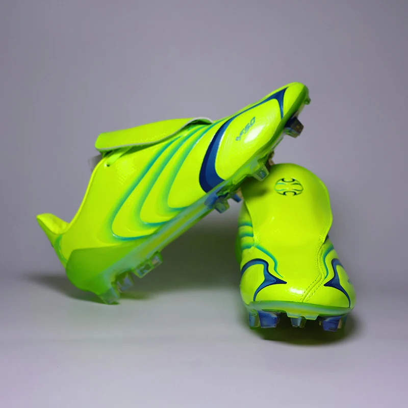 Professional Mens Soccer Shoes - Sports Equipment For Boys recension och pris