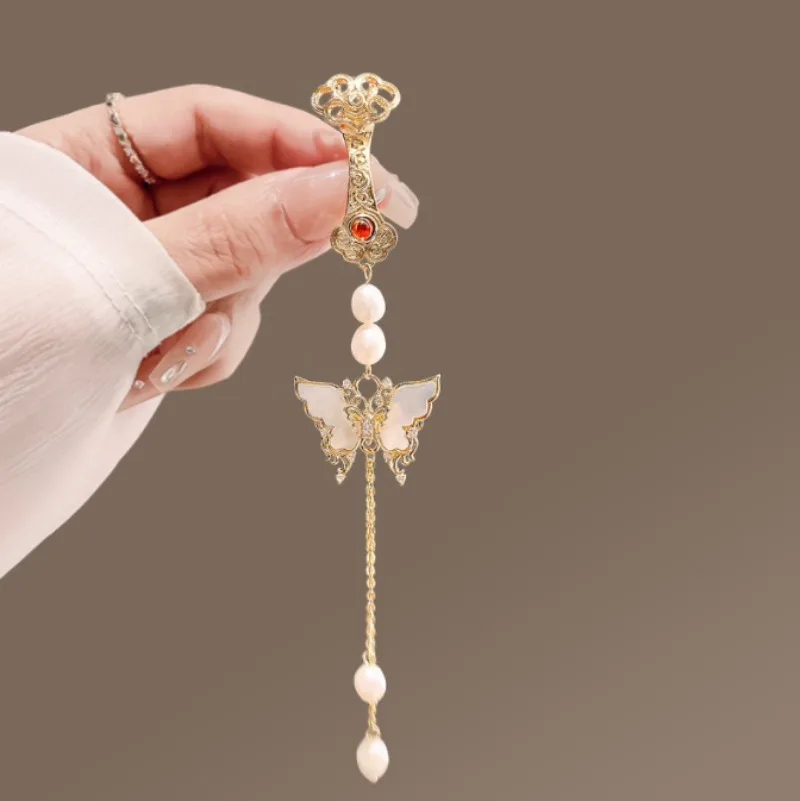 Exquisite Palace Style White Shell Butterfly Tassel Pendant Pearl Brooch Women Party Jewelry