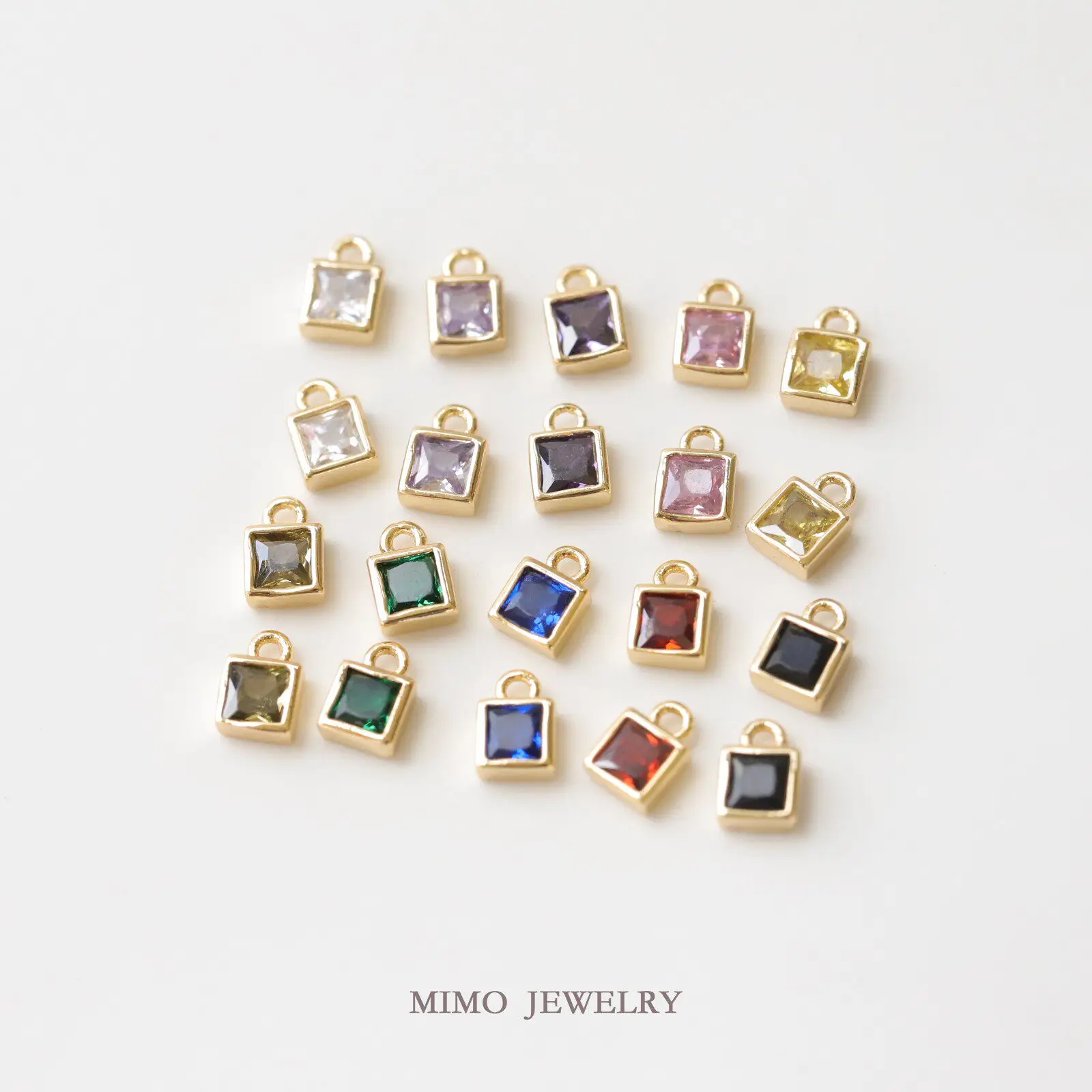 Copper-plated Gold Custom Zircon Hemming Small Square DIY Pendant Charms For Jewelry Making DIY Bracelet Accessories Findings