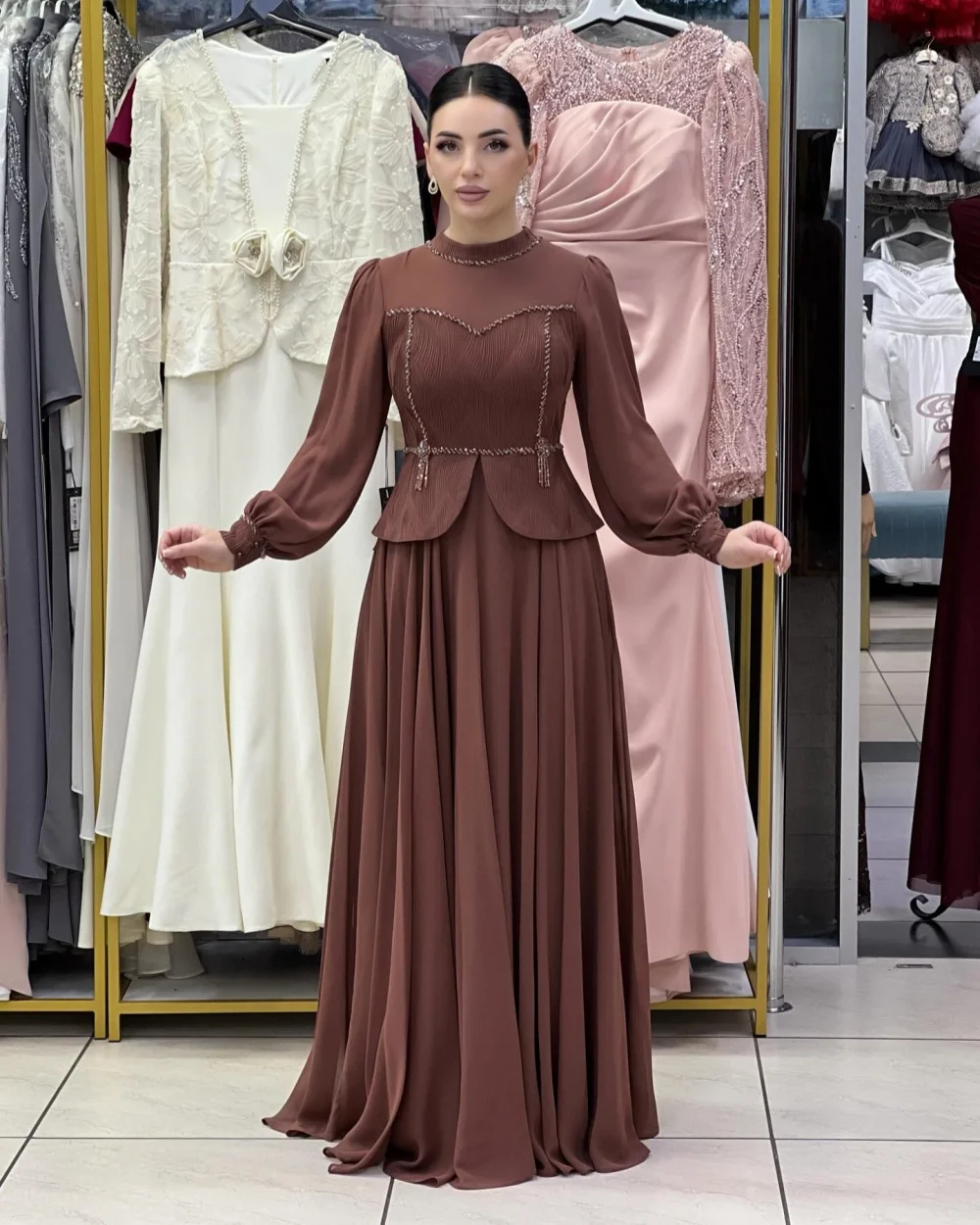 Customized Modern Style Fashion Chiffon Rhinestone Ruched Straight High Collar Long Dresses Evening Dresses Matching Classic