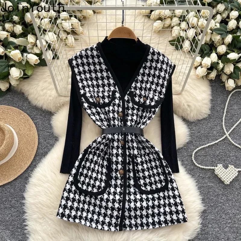 Roupas Femme Temperament 2 Piece Sets Women\'s Clothing V-neck Slim Waist Plaid Vest Coat Knitted Pullovers Outfits Korean Suit