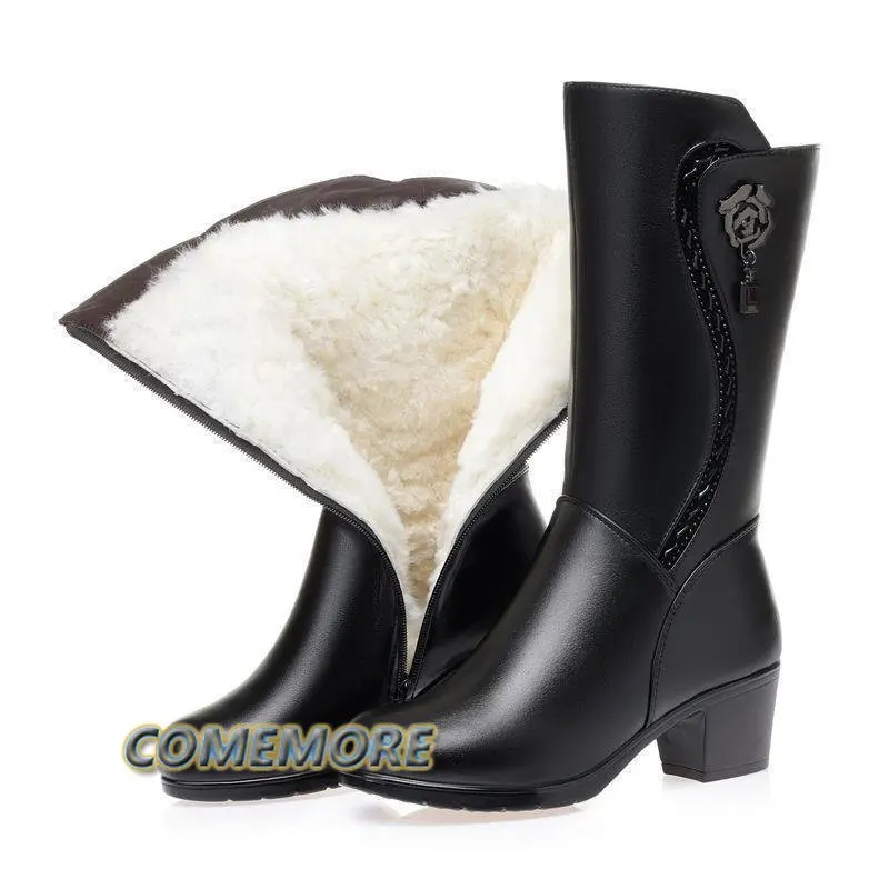 

2022 Non-slip Thick Snow Boots Women Autumn Plus Velvet Cotton Black Boots Winter Mid-Calf Mid-tube Shoes for Women Size 41 42