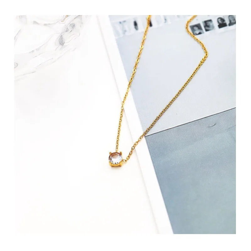 

Stylish and Simple Four-claw Zircon Chain Necklace, Women's Small Temperament Titanium Steel Non-fading Jewelry