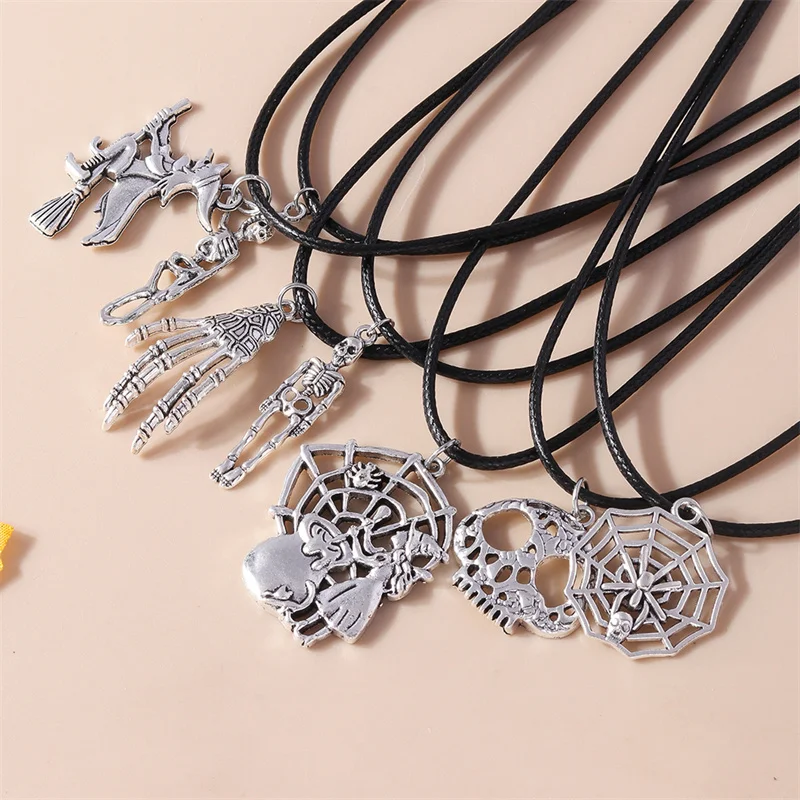 

Aihua Alloy Halloween Necklace Bat Spider Pumpkin Skeleton Skull Pendant Necklace Cute Fashion Halloween Night Party Jewelry