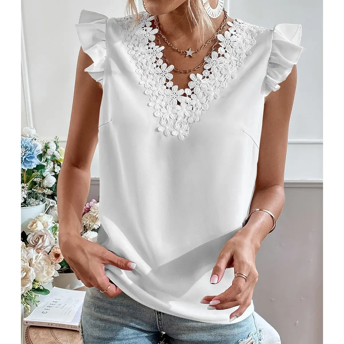 Elegant casual women\'s shirt V-neck short sleeve lace patchwork pleated lace loose casual women\'s shirt