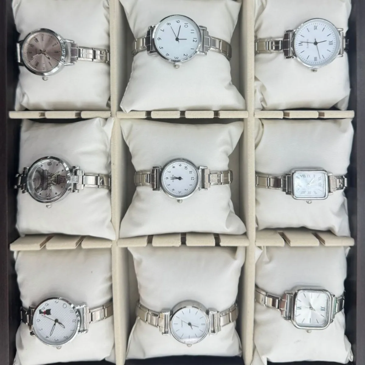 Classic Versatile Men Women Wristwatch Polished Silver Steel Link Strap Multicolor Dial Simple Casual Matching Couple Jewelry