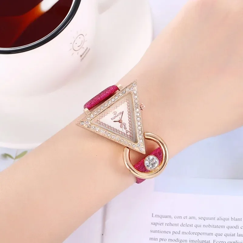 New Women Creative Triangle Rhinestone Dial Quartz Watch Female Light Luxury Design Frosted Strap WristWatch Relojes Para Mujer