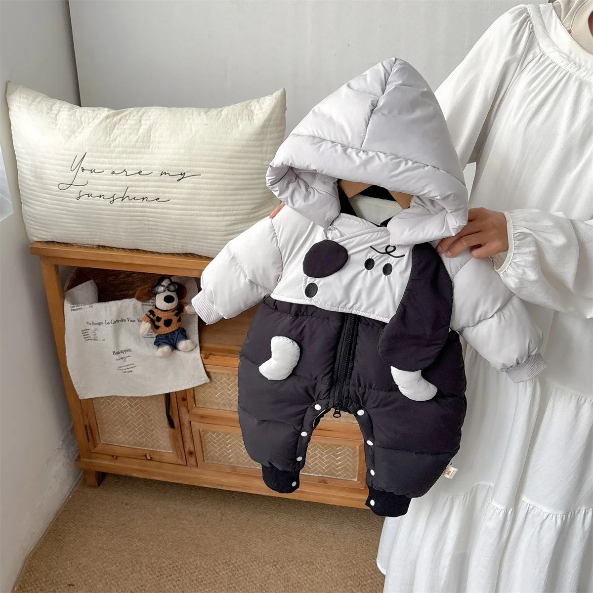 

New Winter Toddler Kids Girls Rompers Hooded Thick Warm Parka Bodysuits Cartoon Printed Quilted Newborn Girls Jumpsuits Overalls